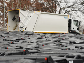 Müllcontainer und andere Ausrüstung für Georgien - 2